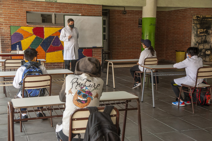 Volver al futuro: cómo es ir a la escuela en tiempos de pandemia 